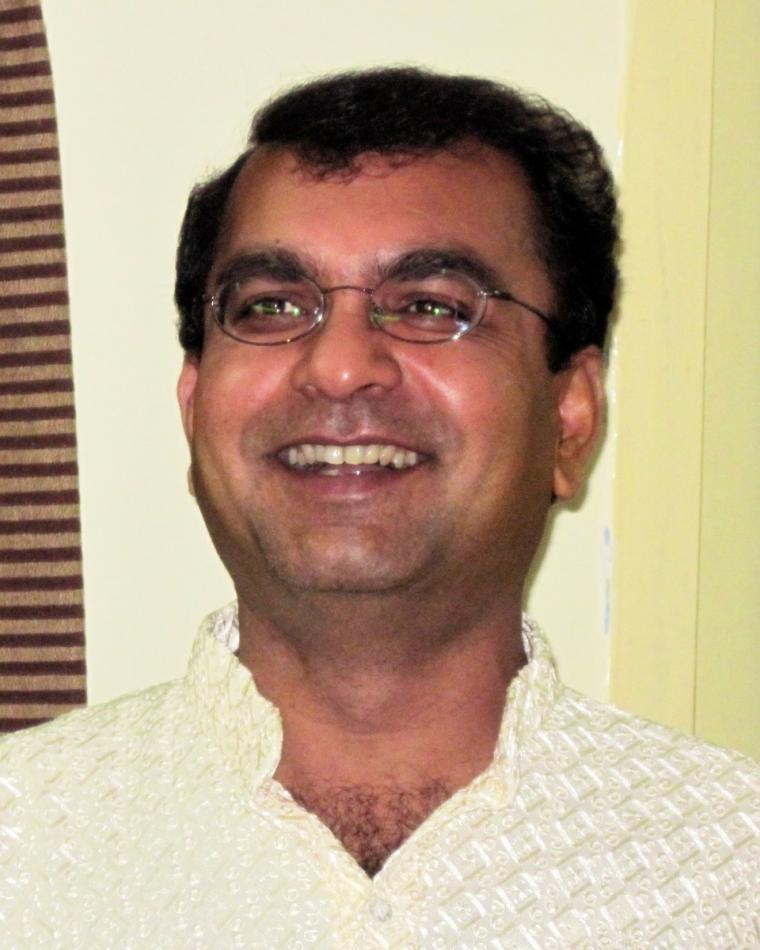 Vivek De